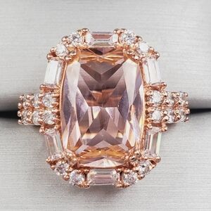18k Rose Gold Morganite Halo Ring